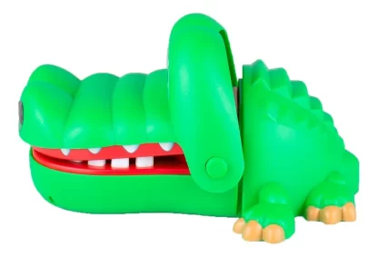 Jogo Jacaré Morde Dedo Crocodilo Dentista 10x17x14cm Verde Polibrinq - Imagem 3